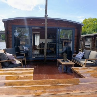 Terrasse toue Vent d'Anjou